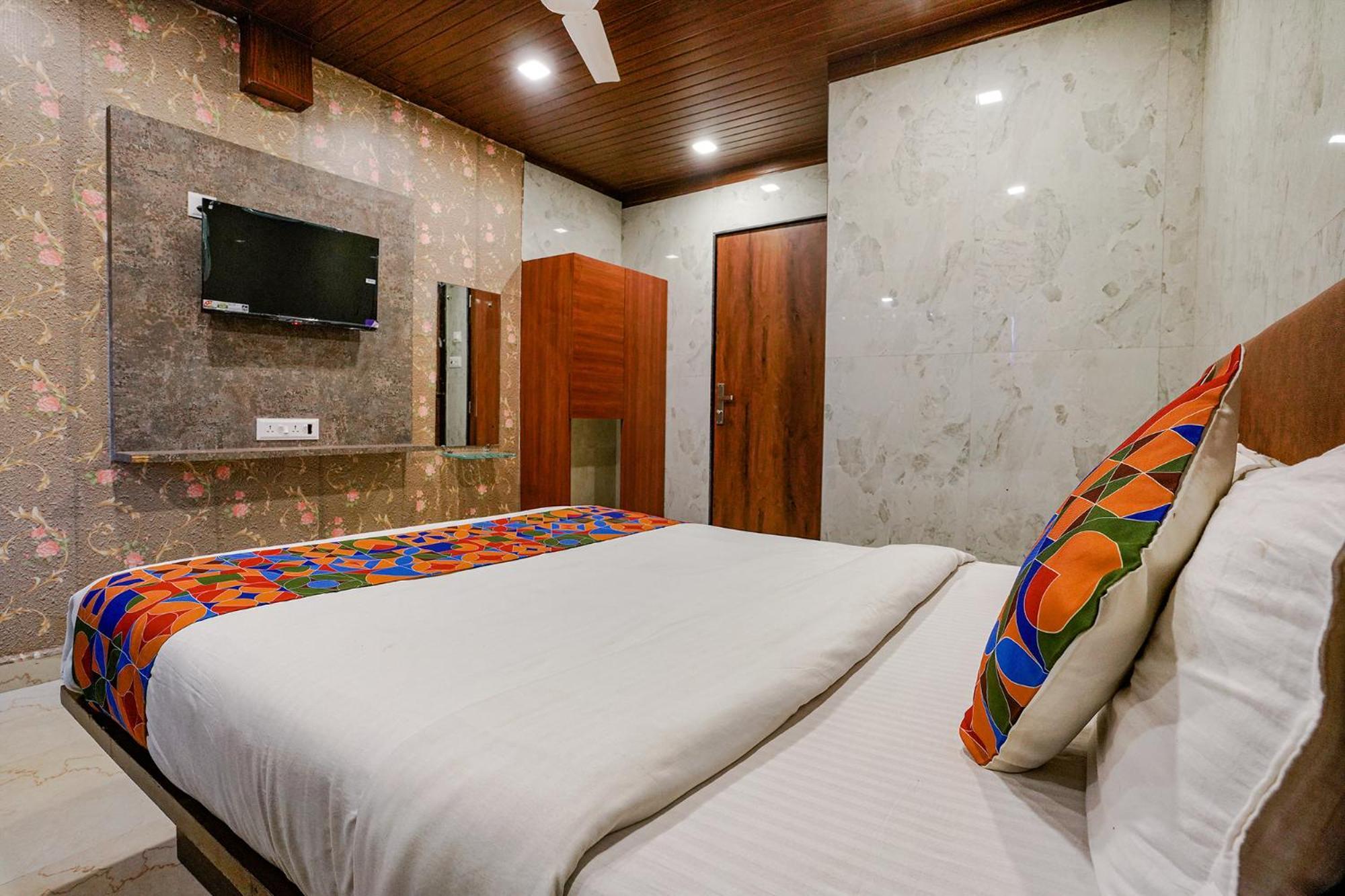 Fabexpress Yatri Inn - Navi Mumbai Turambhe Экстерьер фото